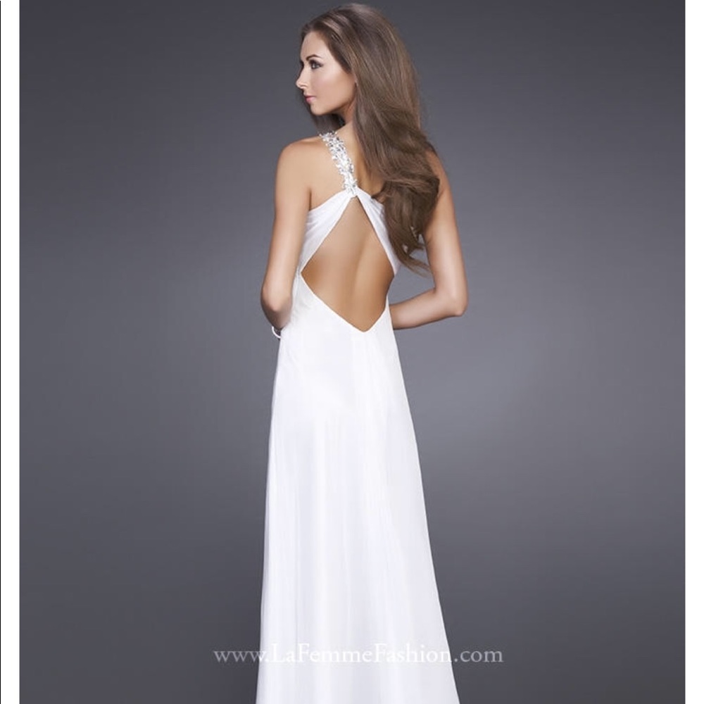 NWT La Femme 15361 white size 2